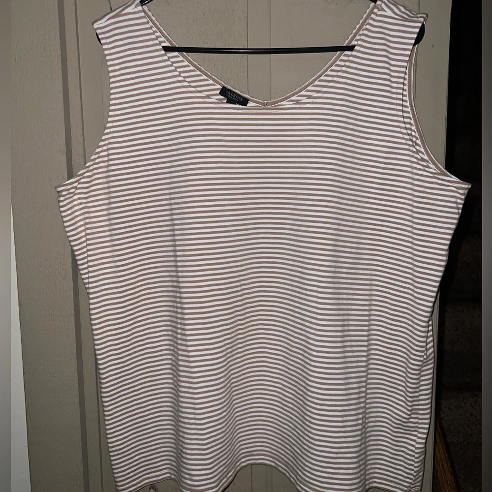 Talbots Tank Trio - Picture 4 of 9